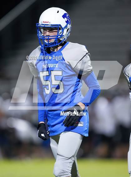 Thumbnail 3 in FR: Combs @ Mesquite photogallery.
