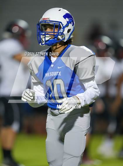 Thumbnail 3 in FR: Combs @ Mesquite photogallery.