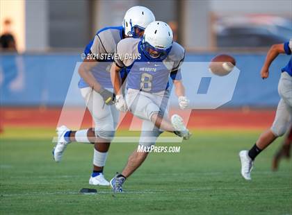 Thumbnail 2 in FR: Combs @ Mesquite photogallery.