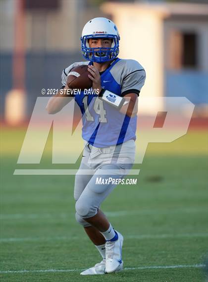 Thumbnail 2 in FR: Combs @ Mesquite photogallery.
