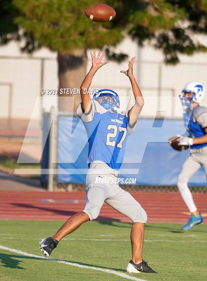 Thumbnail 2 in FR: Combs @ Mesquite photogallery.