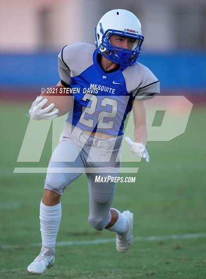 Thumbnail 2 in FR: Combs @ Mesquite photogallery.