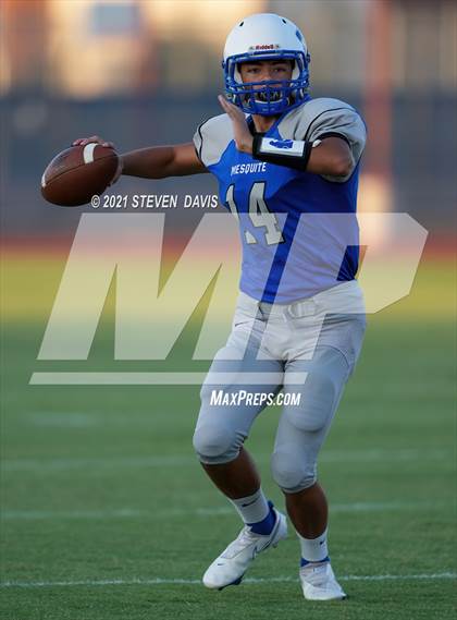 Thumbnail 3 in FR: Combs @ Mesquite photogallery.