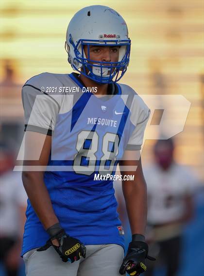 Thumbnail 3 in FR: Combs @ Mesquite photogallery.