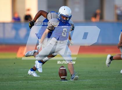 Thumbnail 1 in FR: Combs @ Mesquite photogallery.