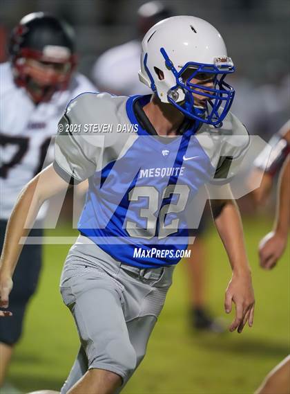 Thumbnail 2 in FR: Combs @ Mesquite photogallery.