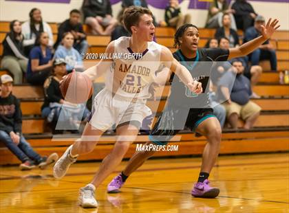 Thumbnail 3 in Amador Valley vs. Deer Valley photogallery.