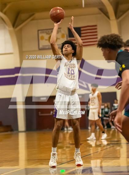 Thumbnail 2 in Amador Valley vs. Deer Valley photogallery.
