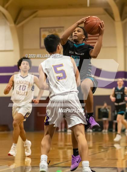 Thumbnail 2 in Amador Valley vs. Deer Valley photogallery.