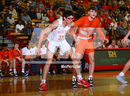 Thumbnail 1 in Whitney Young vs. Mater Dei (Nike Extravaganza) photogallery.