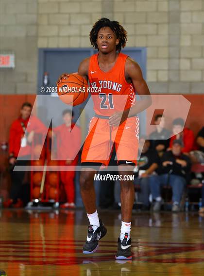 Thumbnail 3 in Whitney Young vs. Mater Dei (Nike Extravaganza) photogallery.