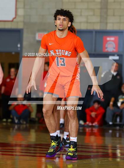 Thumbnail 1 in Whitney Young vs. Mater Dei (Nike Extravaganza) photogallery.