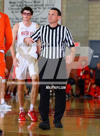 Thumbnail 3 in Whitney Young vs. Mater Dei (Nike Extravaganza) photogallery.