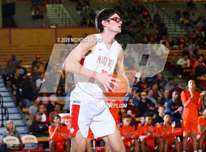Thumbnail 1 in Whitney Young vs. Mater Dei (Nike Extravaganza) photogallery.