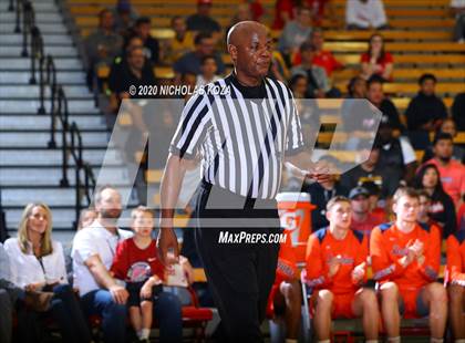 Thumbnail 1 in Whitney Young vs. Mater Dei (Nike Extravaganza) photogallery.