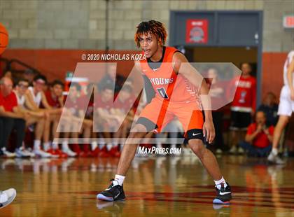 Thumbnail 3 in Whitney Young vs. Mater Dei (Nike Extravaganza) photogallery.