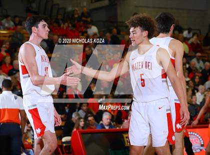 Thumbnail 1 in Whitney Young vs. Mater Dei (Nike Extravaganza) photogallery.
