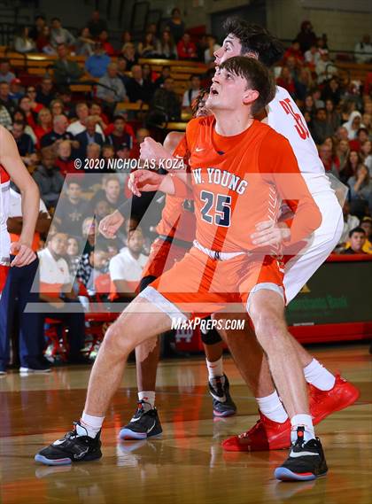 Thumbnail 1 in Whitney Young vs. Mater Dei (Nike Extravaganza) photogallery.