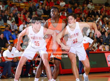 Thumbnail 2 in Whitney Young vs. Mater Dei (Nike Extravaganza) photogallery.