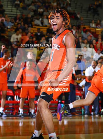 Thumbnail 1 in Whitney Young vs. Mater Dei (Nike Extravaganza) photogallery.