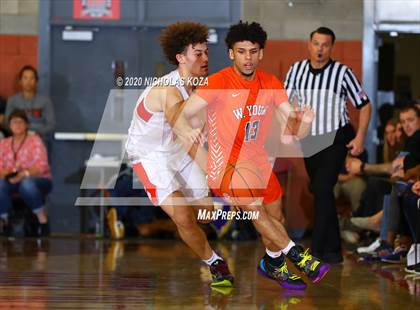 Thumbnail 1 in Whitney Young vs. Mater Dei (Nike Extravaganza) photogallery.