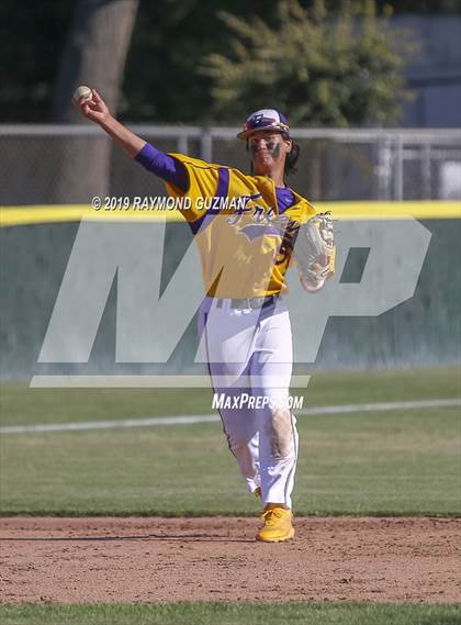 Thumbnail 1 in Hoover @ Fresno photogallery.