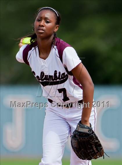 Thumbnail 1 in Sweeny vs Columbia (UIL 3A Region IV Final) photogallery.