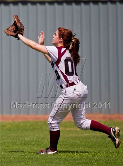Thumbnail 1 in Sweeny vs Columbia (UIL 3A Region IV Final) photogallery.