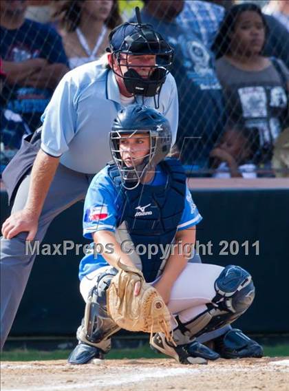 Thumbnail 2 in Sweeny vs Columbia (UIL 3A Region IV Final) photogallery.