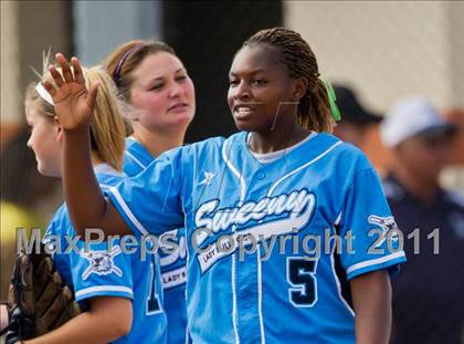 Thumbnail 2 in Sweeny vs Columbia (UIL 3A Region IV Final) photogallery.