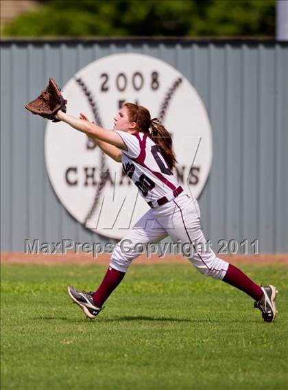 Thumbnail 2 in Sweeny vs Columbia (UIL 3A Region IV Final) photogallery.
