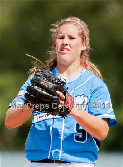 Thumbnail 3 in Sweeny vs Columbia (UIL 3A Region IV Final) photogallery.