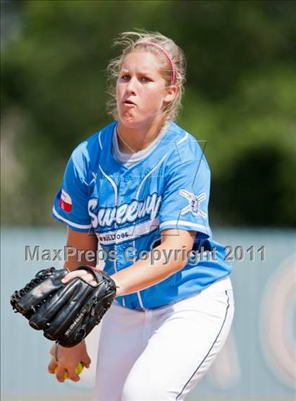 Thumbnail 1 in Sweeny vs Columbia (UIL 3A Region IV Final) photogallery.