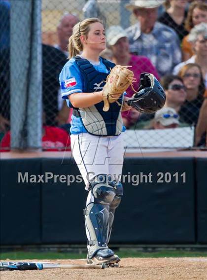 Thumbnail 2 in Sweeny vs Columbia (UIL 3A Region IV Final) photogallery.