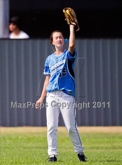 Thumbnail 3 in Sweeny vs Columbia (UIL 3A Region IV Final) photogallery.