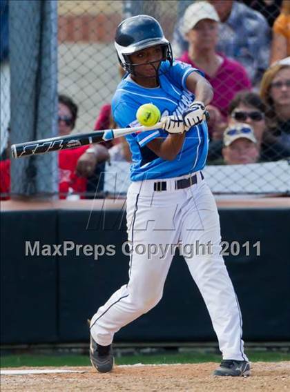 Thumbnail 3 in Sweeny vs Columbia (UIL 3A Region IV Final) photogallery.