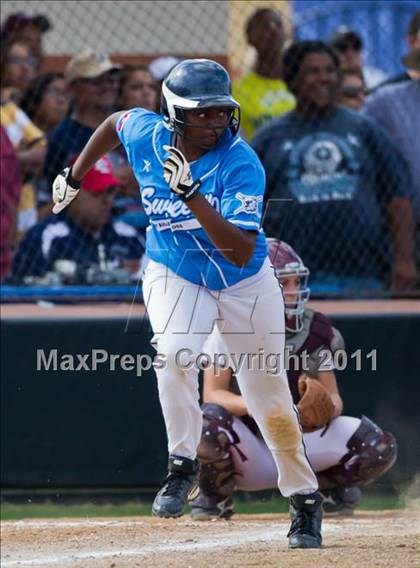 Thumbnail 3 in Sweeny vs Columbia (UIL 3A Region IV Final) photogallery.