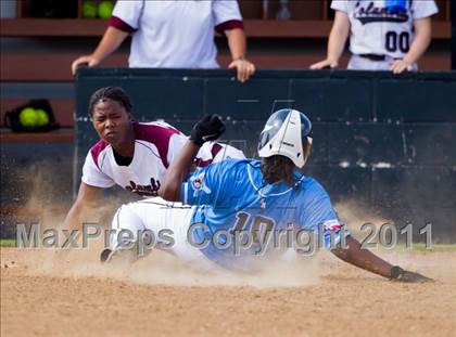 Thumbnail 2 in Sweeny vs Columbia (UIL 3A Region IV Final) photogallery.