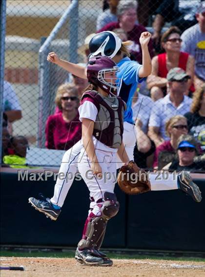 Thumbnail 2 in Sweeny vs Columbia (UIL 3A Region IV Final) photogallery.