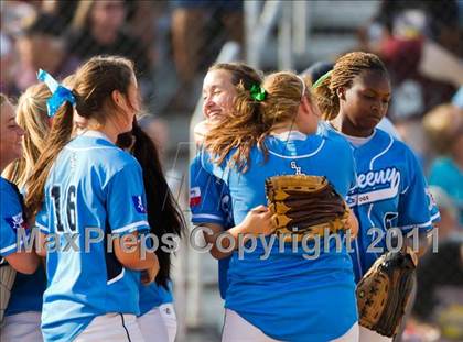 Thumbnail 2 in Sweeny vs Columbia (UIL 3A Region IV Final) photogallery.