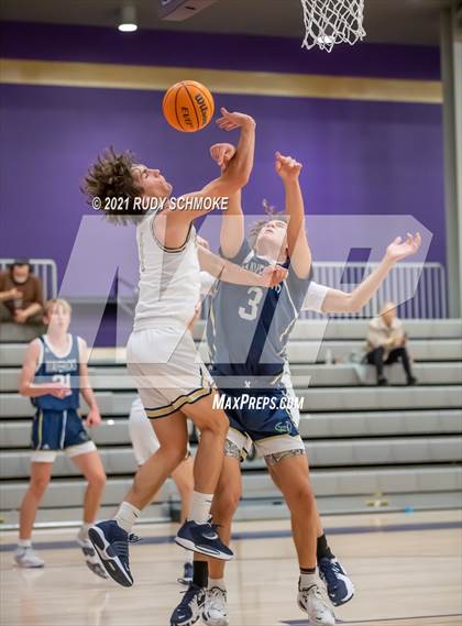 Thumbnail 1 in La Costa Canyon vs Rancho Solano (Torrey Pines Holiday Classic) photogallery.