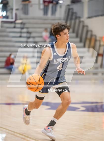 Thumbnail 2 in La Costa Canyon vs Rancho Solano (Torrey Pines Holiday Classic) photogallery.