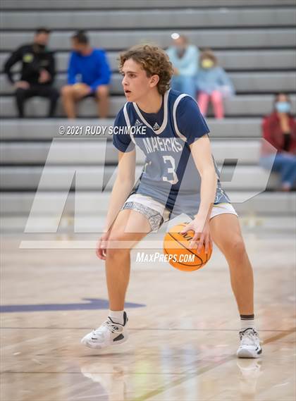 Thumbnail 3 in La Costa Canyon vs Rancho Solano (Torrey Pines Holiday Classic) photogallery.