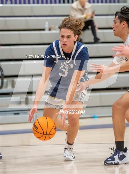 Thumbnail 3 in La Costa Canyon vs Rancho Solano (Torrey Pines Holiday Classic) photogallery.