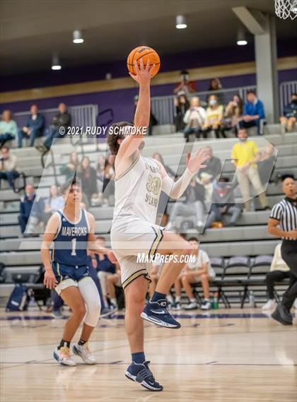 Thumbnail 3 in La Costa Canyon vs Rancho Solano (Torrey Pines Holiday Classic) photogallery.