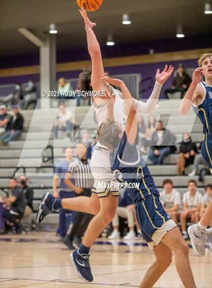 Thumbnail 3 in La Costa Canyon vs Rancho Solano (Torrey Pines Holiday Classic) photogallery.