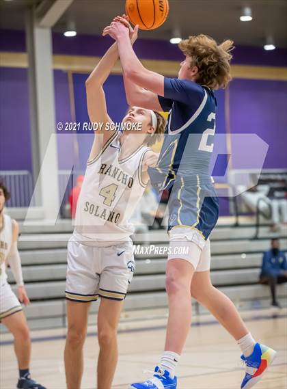 Thumbnail 3 in La Costa Canyon vs Rancho Solano (Torrey Pines Holiday Classic) photogallery.