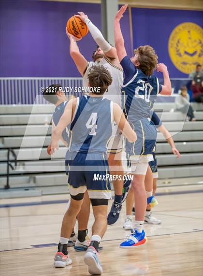 Thumbnail 2 in La Costa Canyon vs Rancho Solano (Torrey Pines Holiday Classic) photogallery.