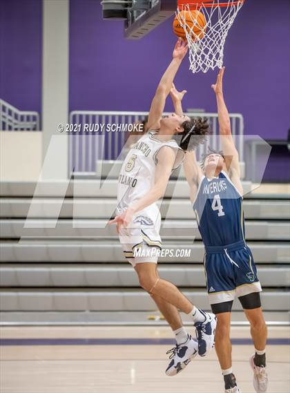 Thumbnail 2 in La Costa Canyon vs Rancho Solano (Torrey Pines Holiday Classic) photogallery.