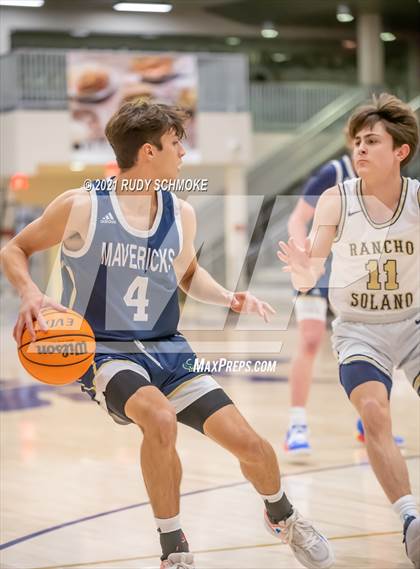 Thumbnail 3 in La Costa Canyon vs Rancho Solano (Torrey Pines Holiday Classic) photogallery.